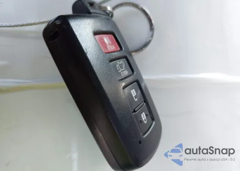 2015 Toyota Highlander Xle V6 z USA, uszkodzony, nr VIN 5TDKKRFH0FS081544